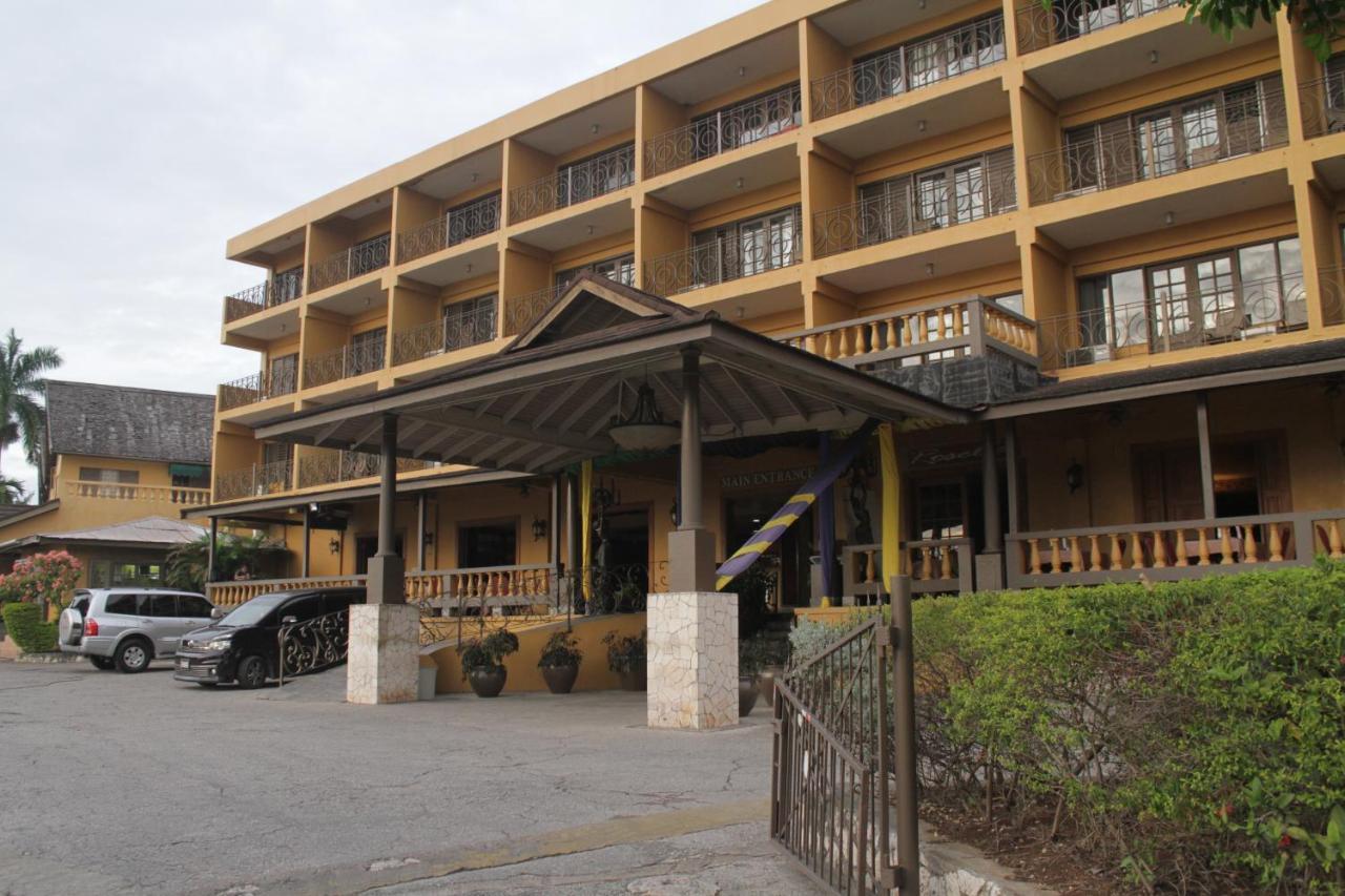 The Wexford Hotel Montego Bay Exterior photo